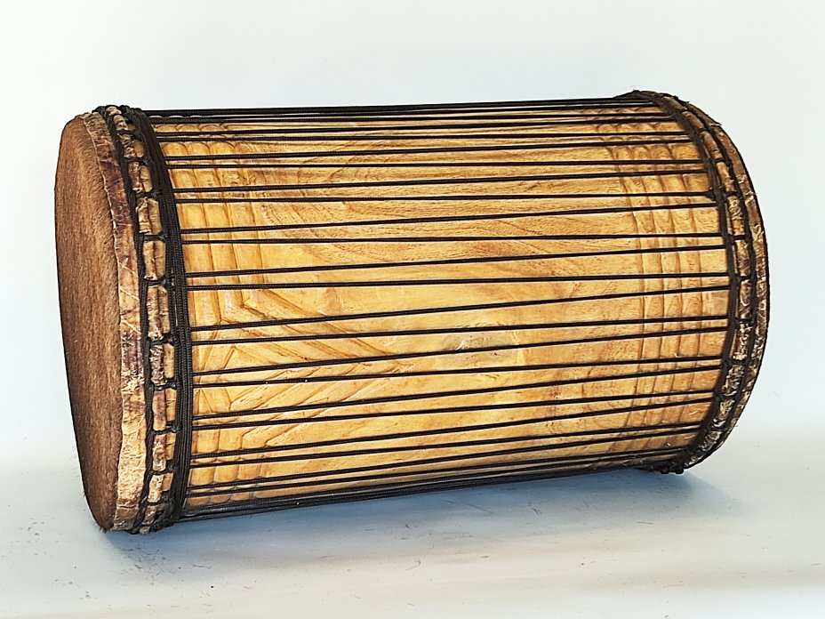 Melina traditional mounting dununba dunun - Guinea dunun drum