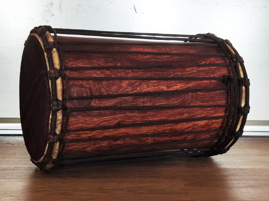 Dundun bass drums - Mali kenkeni dunun