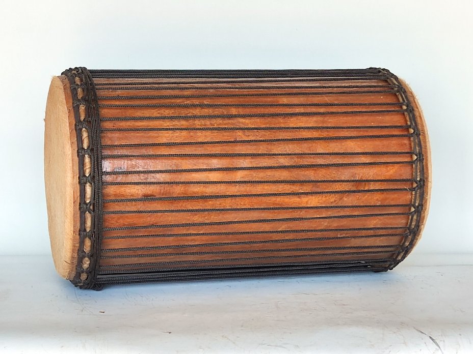 Duki (dugura) Guinea sangban dunun drum 4 irons